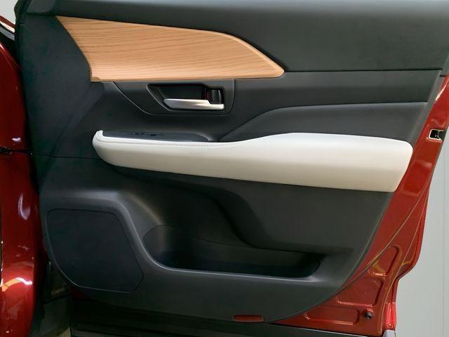 new 2025 Toyota Grand Highlander car, priced at $58,612