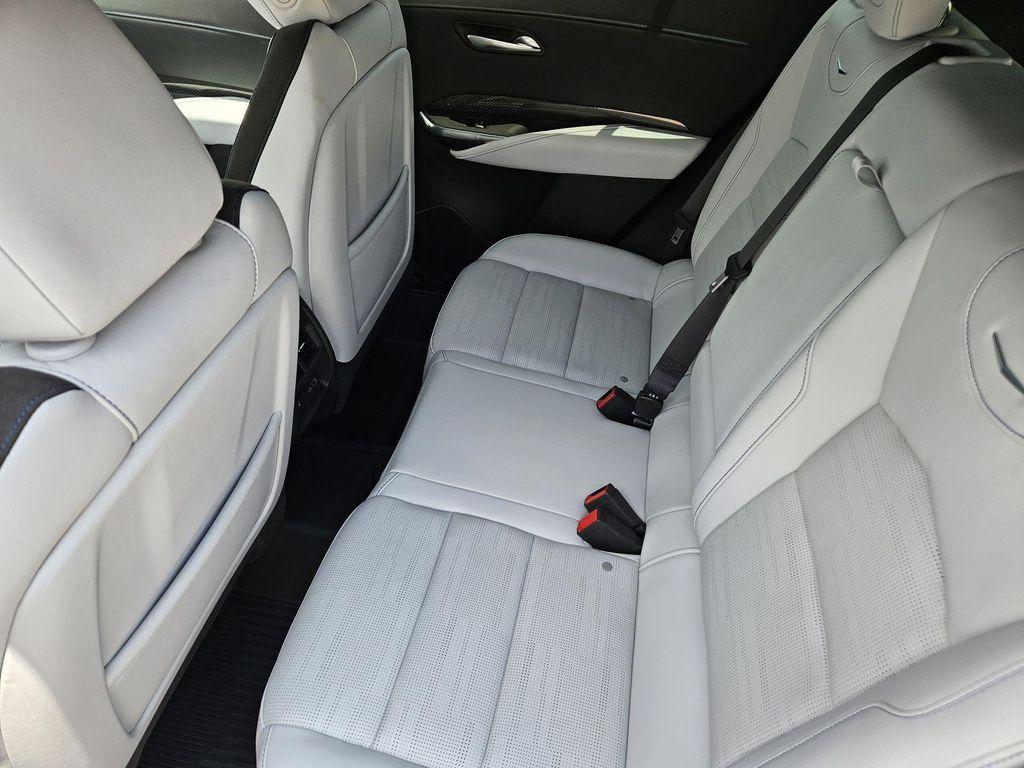 2024 Stellar Black Metallic Cadillac XT4