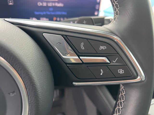 used 2025 Buick Envision car, priced at $28,138