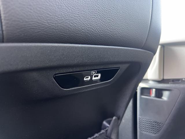 used 2021 Chrysler Pacifica car, priced at $24,317