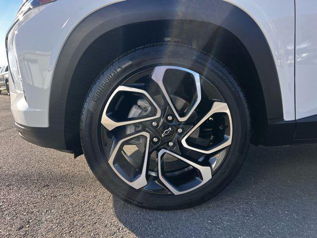 used 2024 Chevrolet Trax car, priced at $22,157