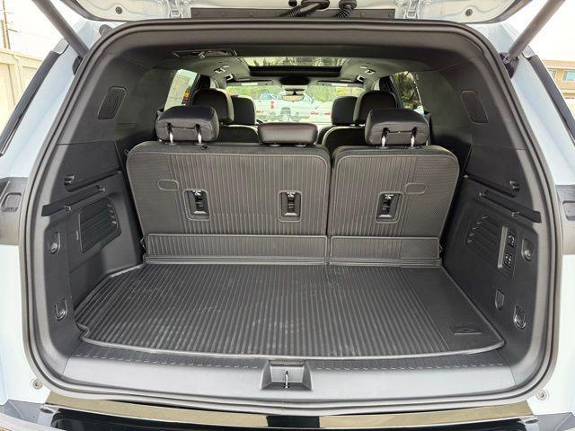 new 2026 Chevrolet Traverse car, priced at $60,936