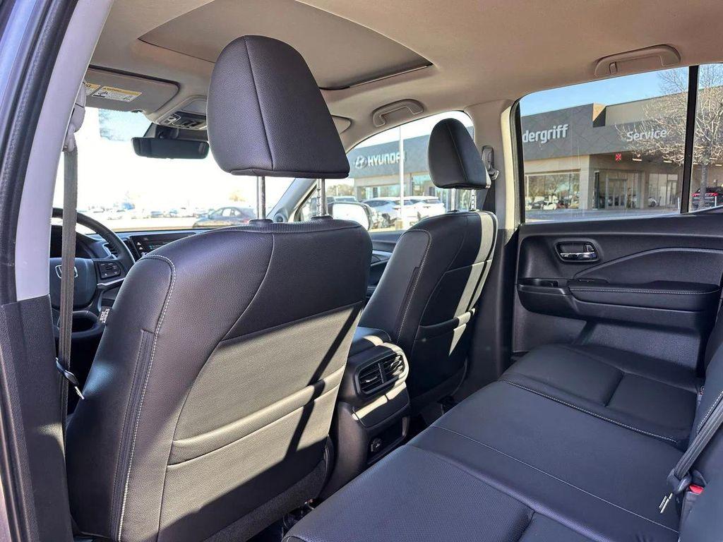 used 2025 Honda Ridgeline car, priced at $35,900