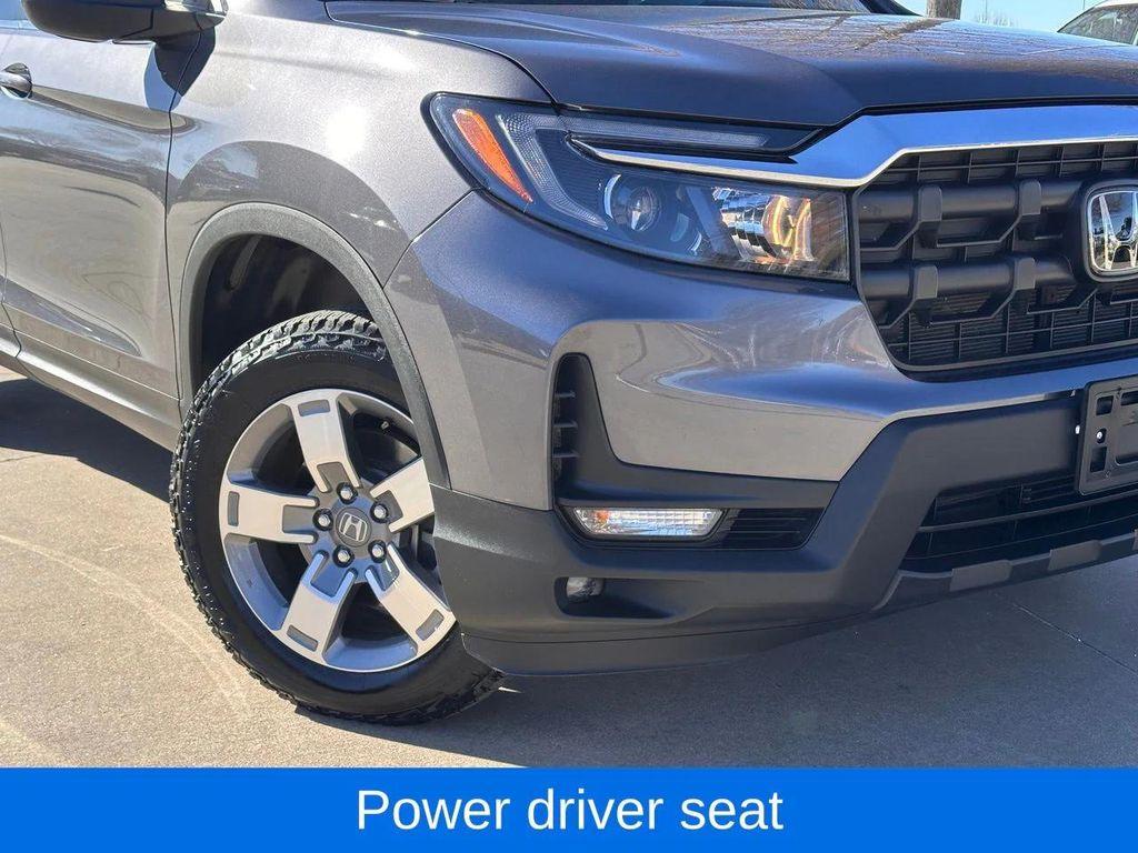 used 2025 Honda Ridgeline car, priced at $35,900