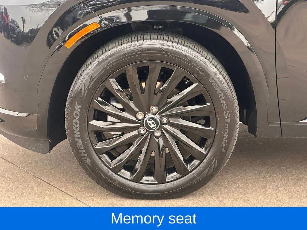 used 2025 Hyundai Palisade car, priced at $44,807