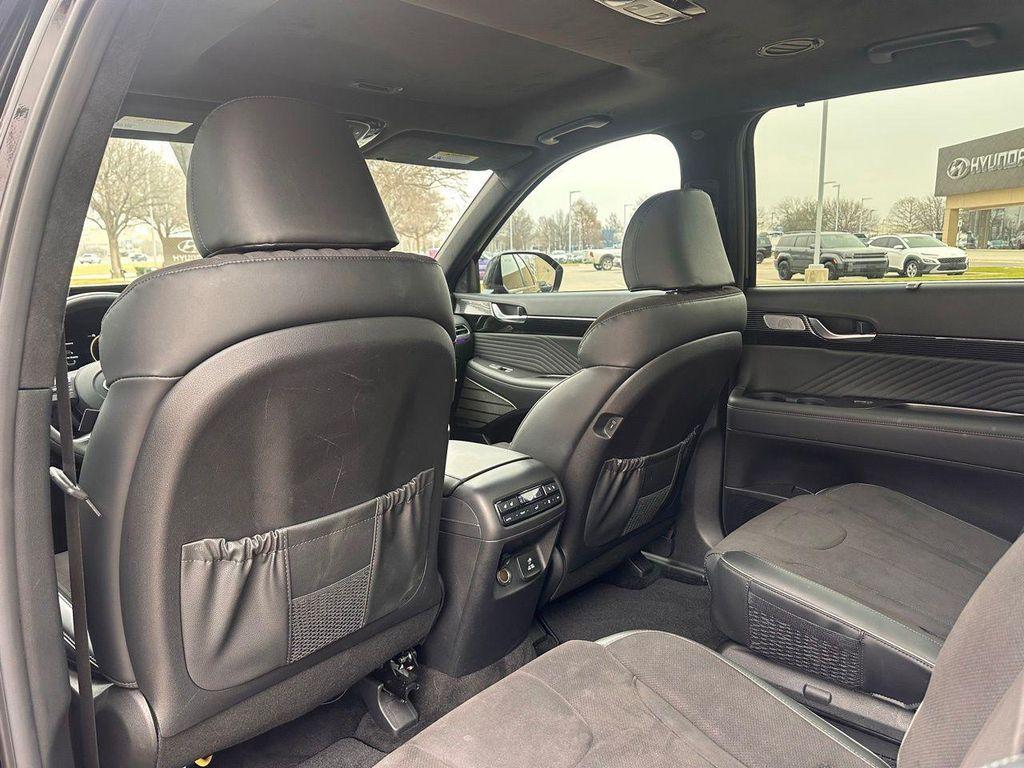 used 2025 Hyundai Palisade car, priced at $44,807