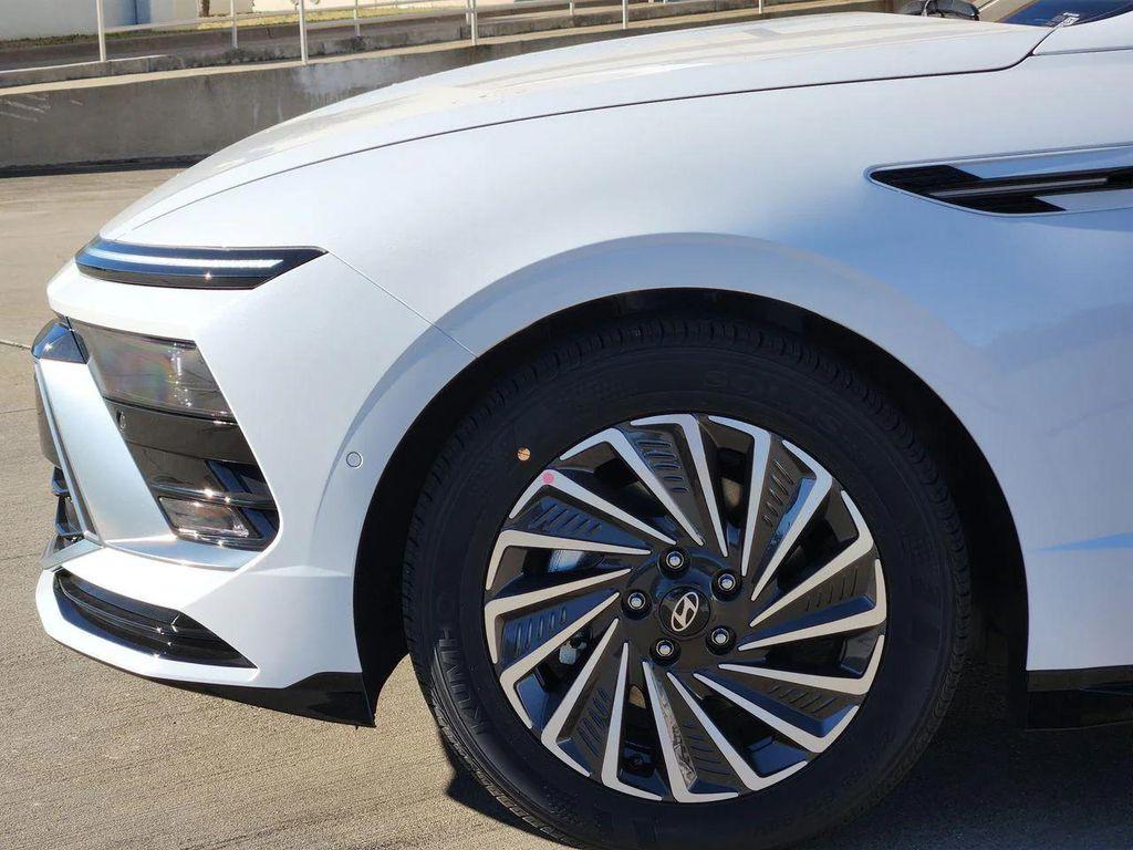 new 2026 Hyundai Sonata Hybrid car, priced at $39,284