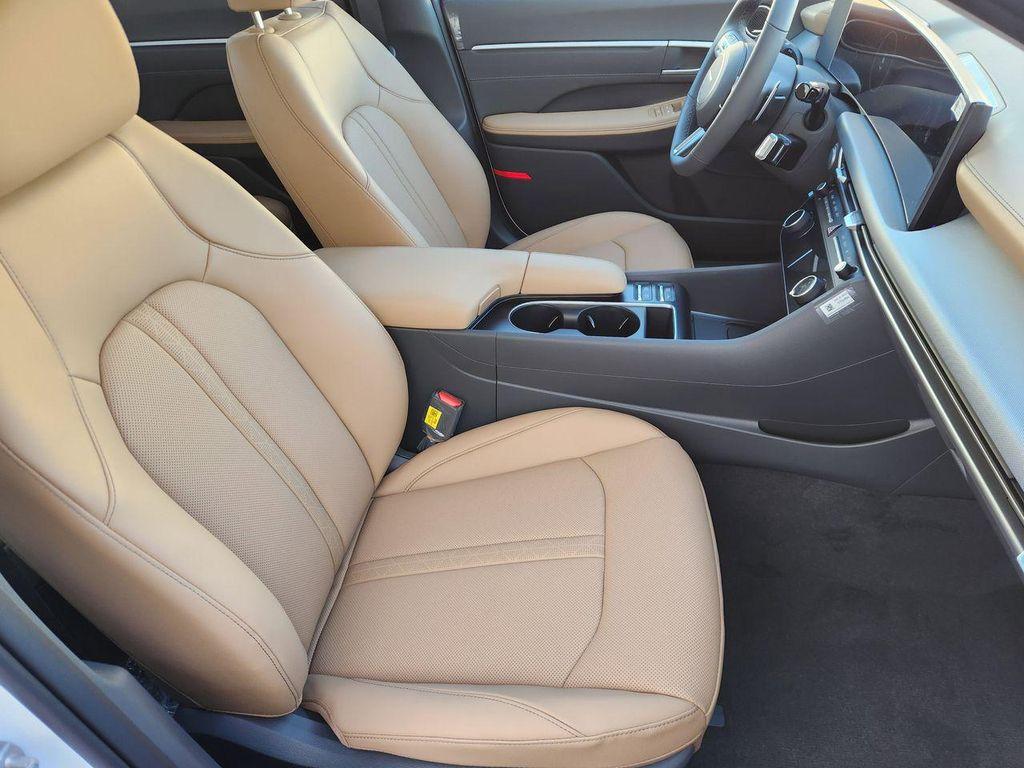 new 2026 Hyundai Sonata Hybrid car, priced at $39,284