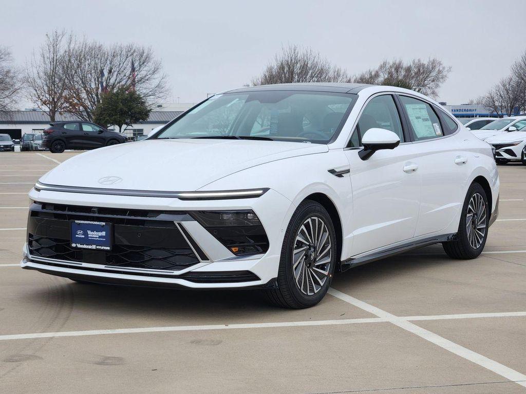new 2026 Hyundai Sonata Hybrid car, priced at $39,284