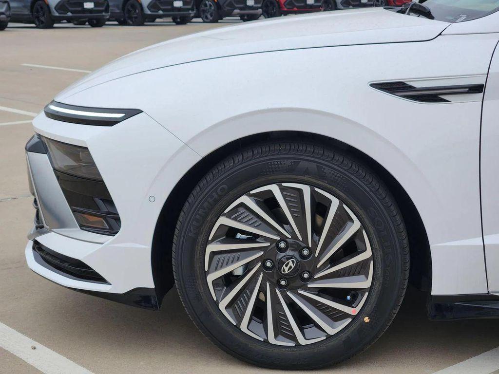 new 2026 Hyundai Sonata Hybrid car, priced at $39,284