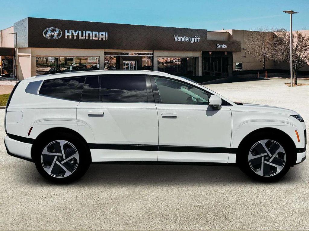 new 2026 Hyundai IONIQ 9 car, priced at $67,770