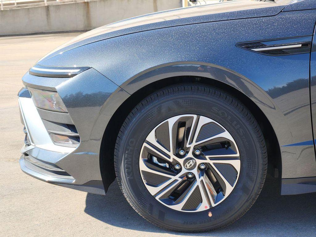new 2026 Hyundai Sonata Hybrid car, priced at $30,035