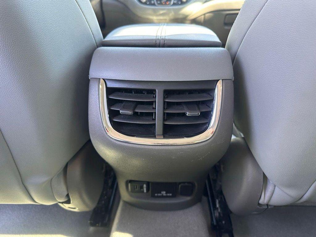 used 2016 Chevrolet Malibu car, priced at $11,000