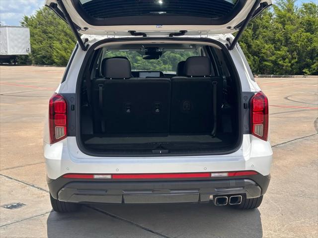2023 Hyper White Hyundai PALISADE