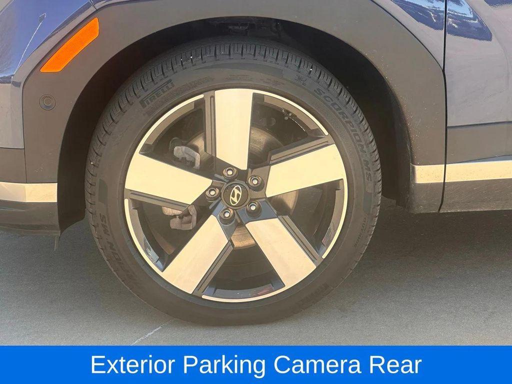 used 2025 Hyundai Santa Fe car, priced at $40,999