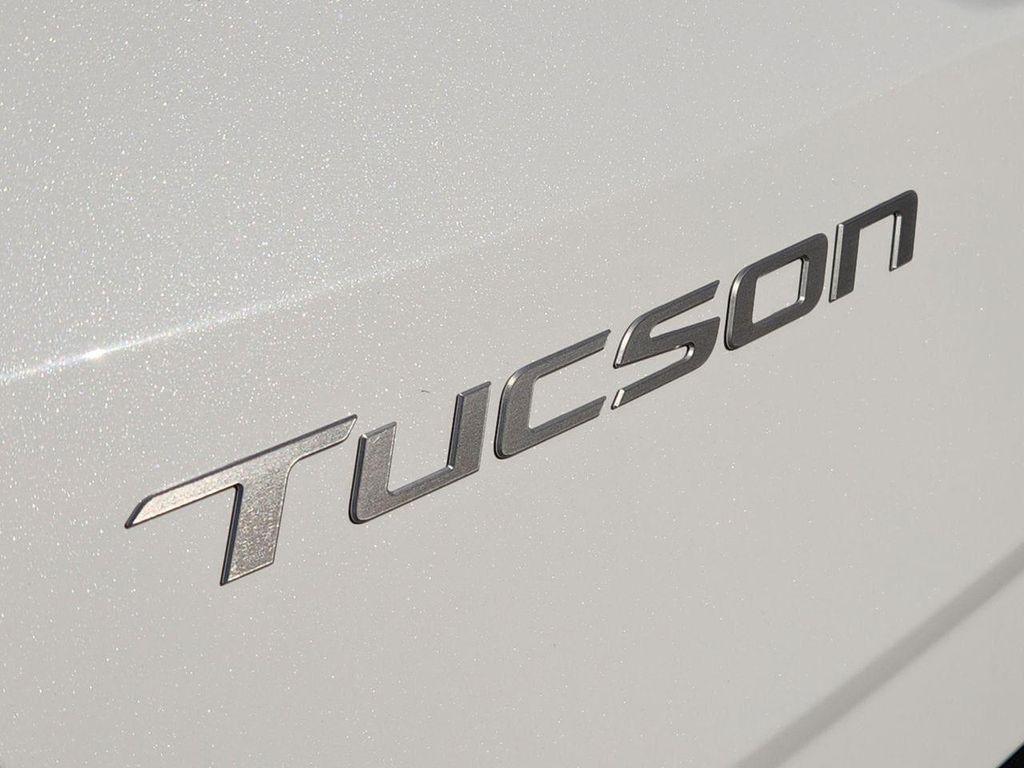 new 2026 Hyundai TUCSON Hybrid car, priced at $36,155