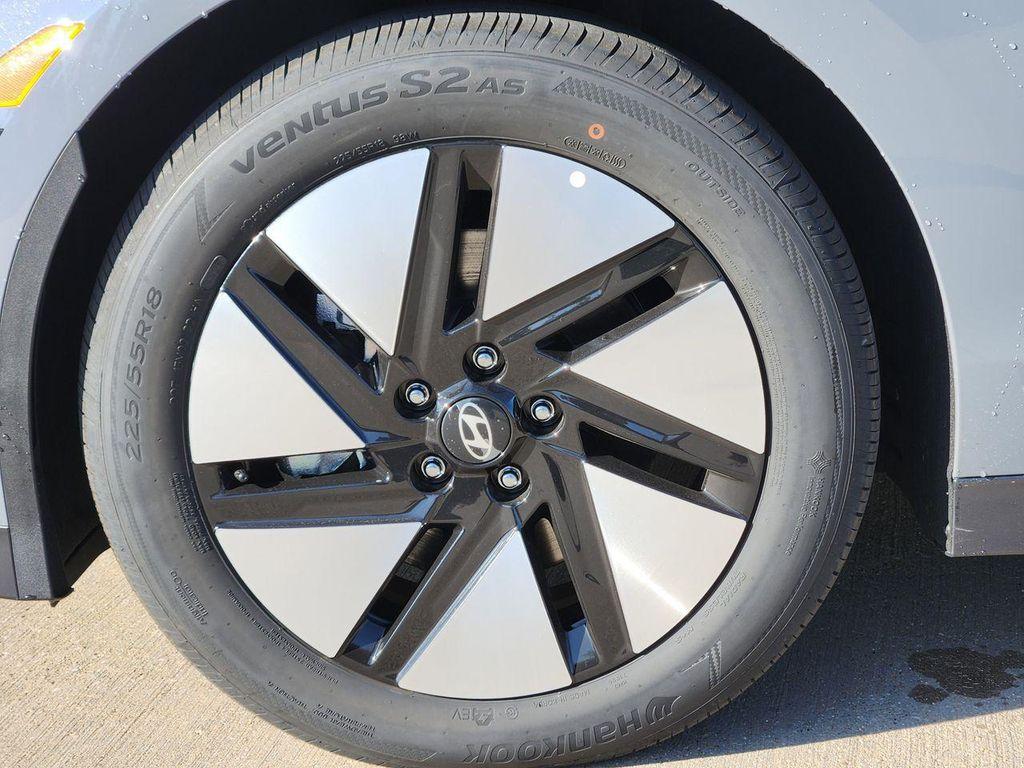 new 2025 Hyundai IONIQ 6 car, priced at $32,375