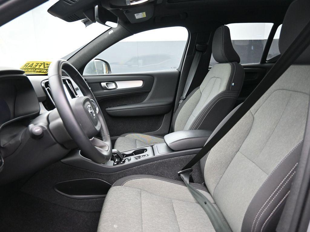 used 2025 Volvo XC40 car, priced at $28,767