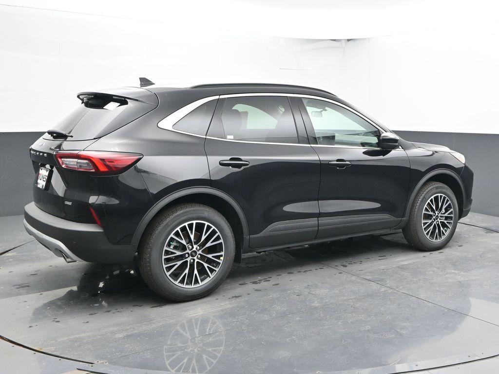 new 2026 Ford Escape car, priced at $31,031