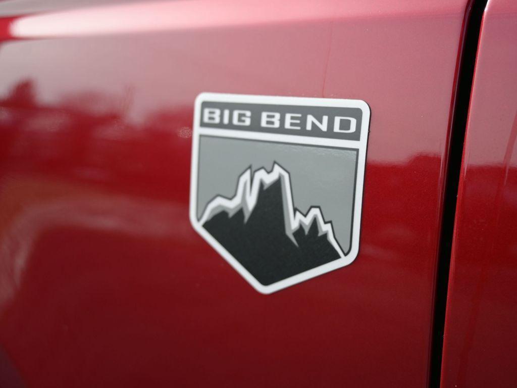 new 2025 Ford Bronco car, priced at $45,335