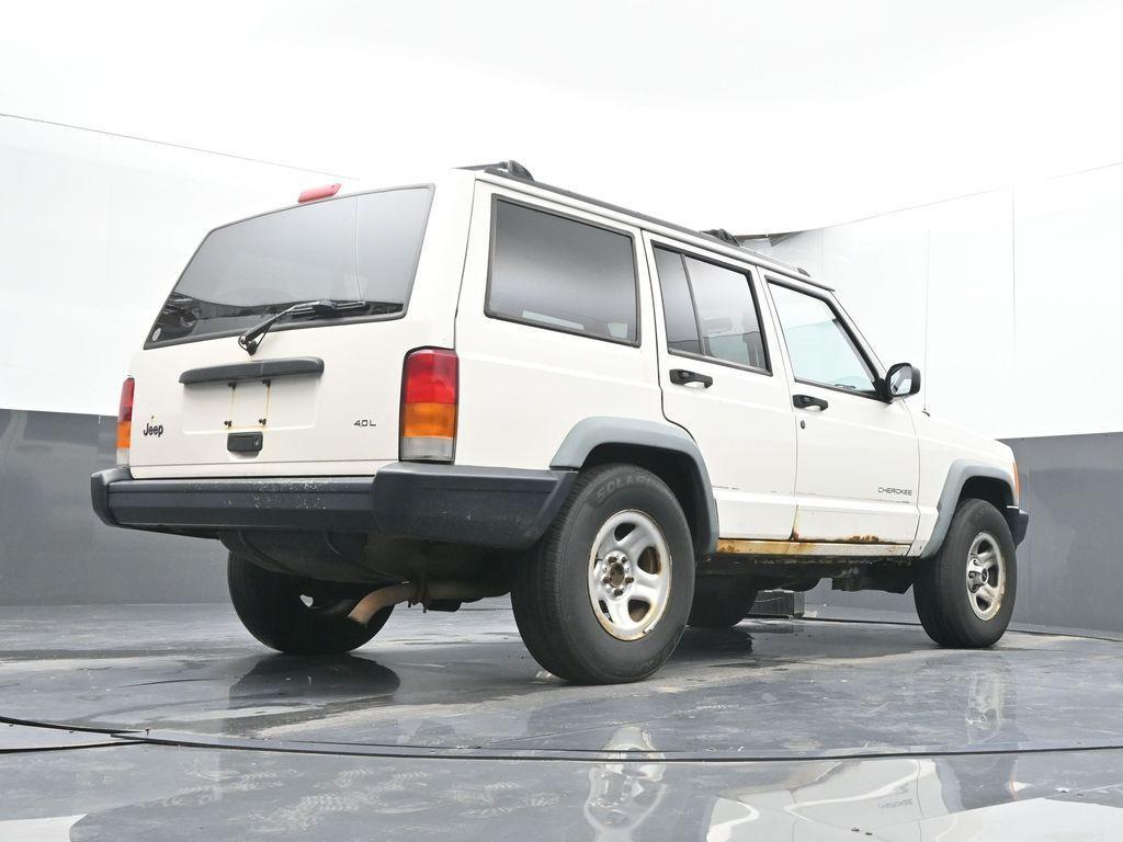 used 1998 Jeep Cherokee car, priced at $3,632