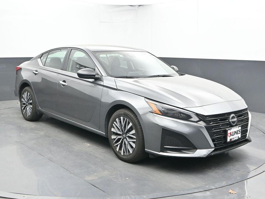 used 2024 Nissan Altima car, priced at $23,272