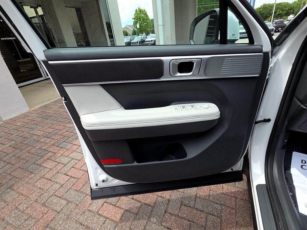 used 2025 Hyundai Santa Fe car, priced at $31,995