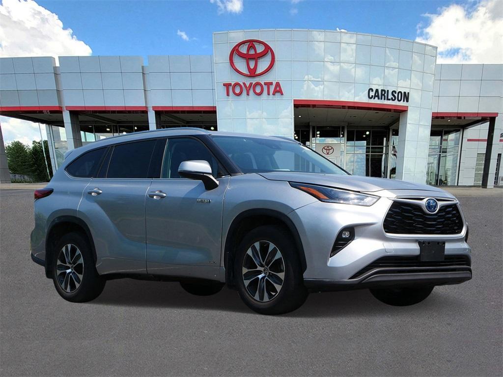 used 2021 Toyota Highlander Hybrid car, priced at $42,699