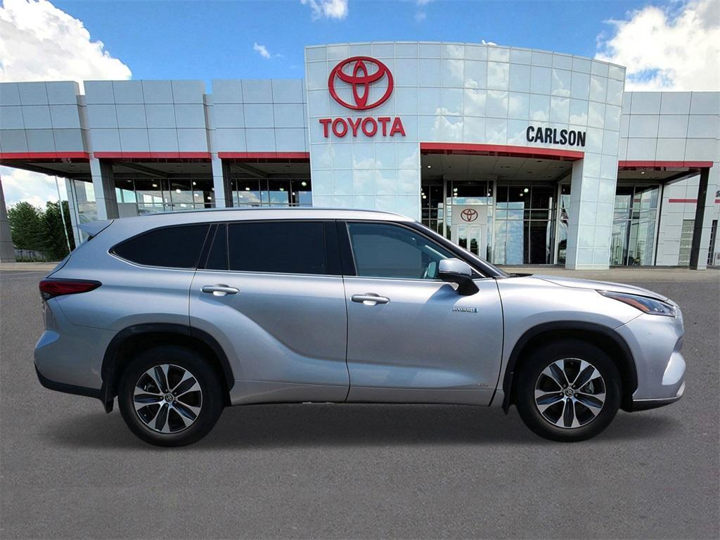 used 2021 Toyota Highlander Hybrid car, priced at $42,699