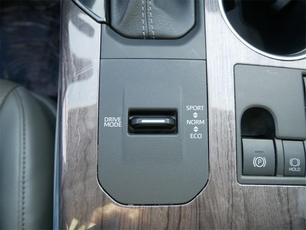 used 2023 Toyota Highlander Hybrid car, priced at $45,299