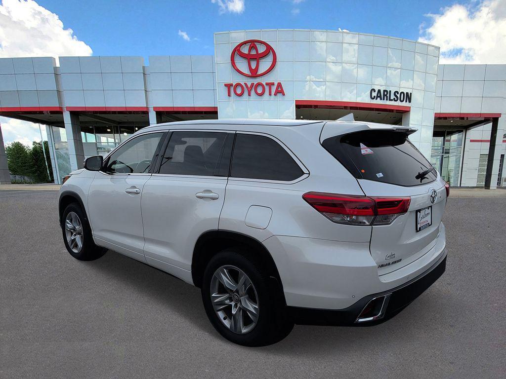 used 2018 Toyota Highlander car, priced at $27,808