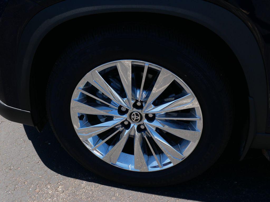 used 2025 Toyota Grand Highlander car, priced at $59,949