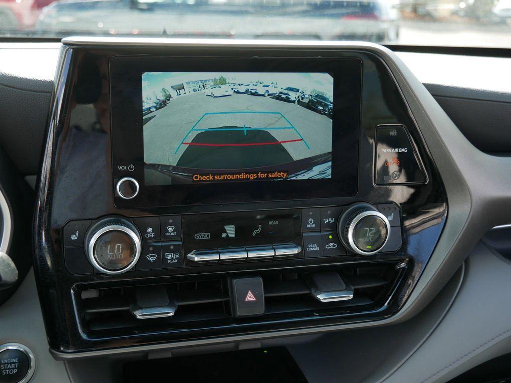 used 2023 Toyota Highlander car, priced at $41,749
