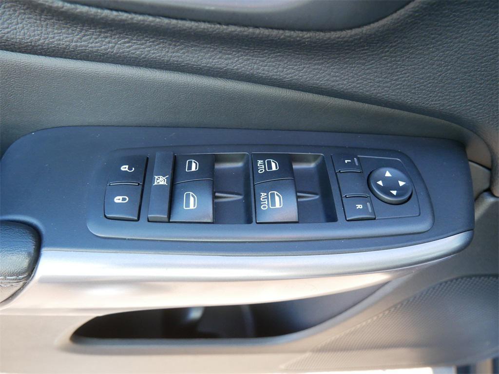 used 2019 Jeep Cherokee car, priced at $16,439