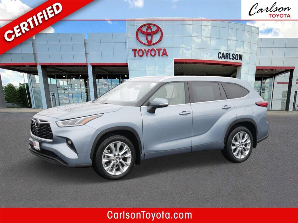 used 2022 Toyota Highlander car, priced at $37,777