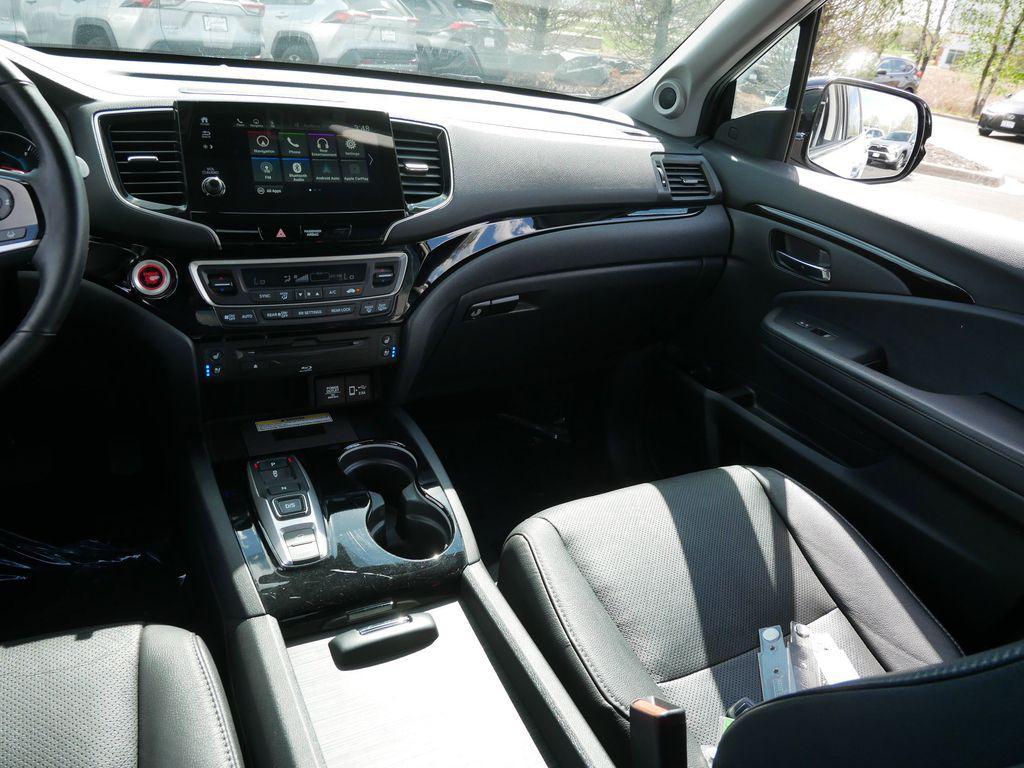 used 2020 Honda Pilot car, priced at $24,498