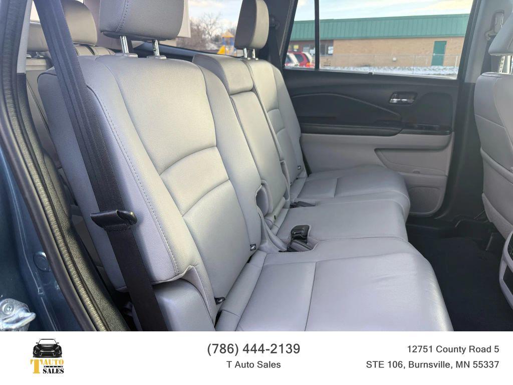 used 2022 Honda Pilot car, priced at $21,995