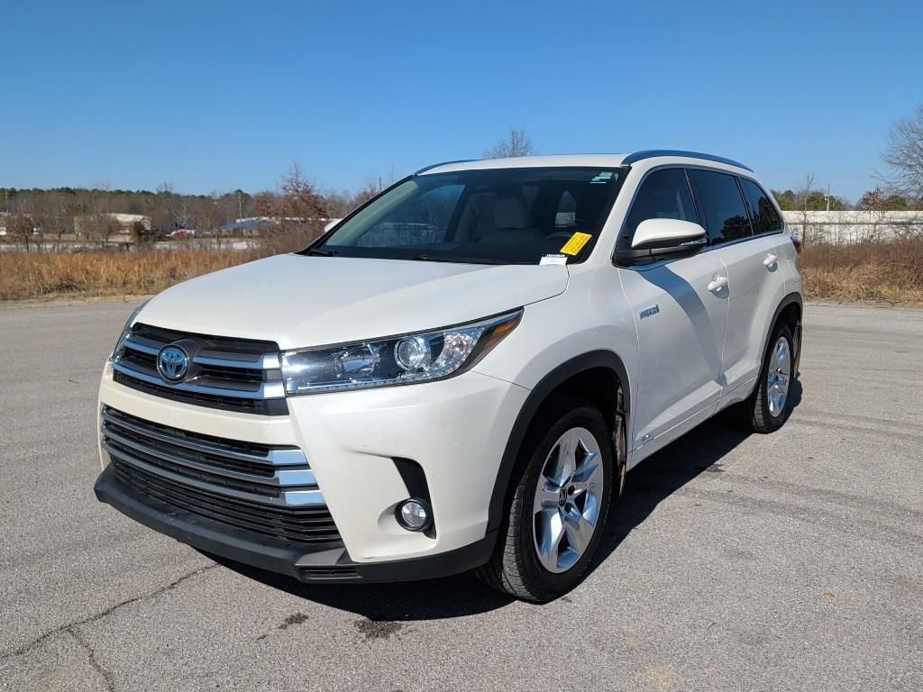 used 2018 Toyota Highlander Hybrid car, priced at $21,997