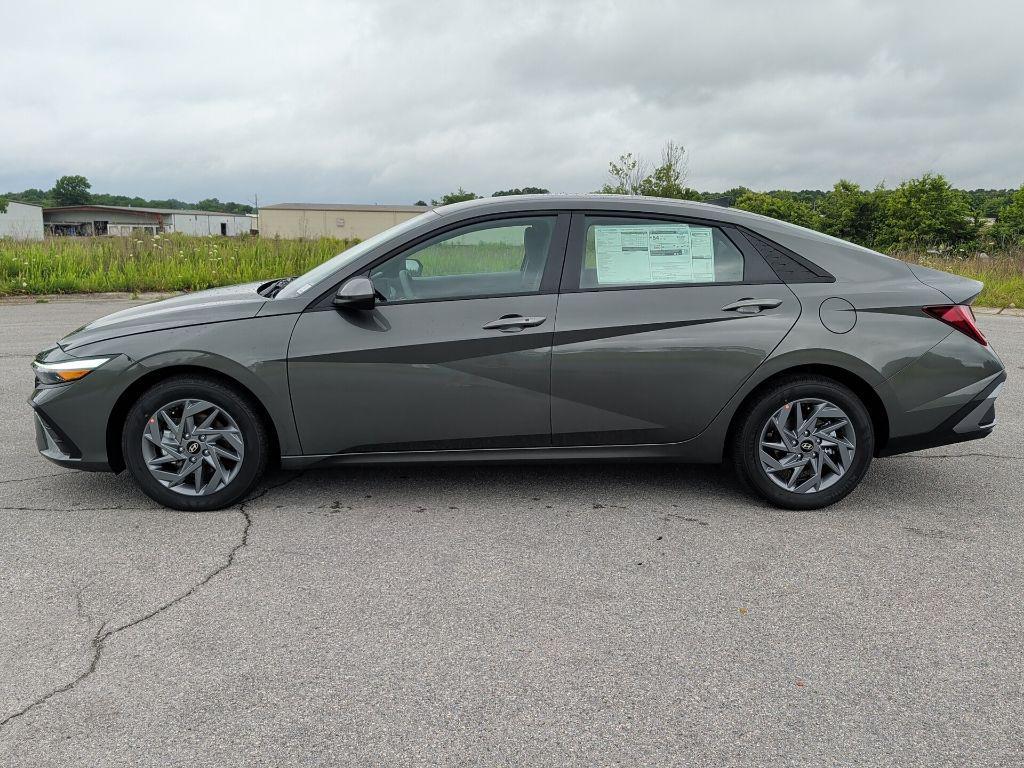 new 2026 Hyundai ELANTRA HEV car, priced at $26,265