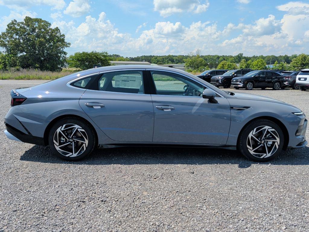 new 2026 Hyundai Sonata car, priced at $28,194