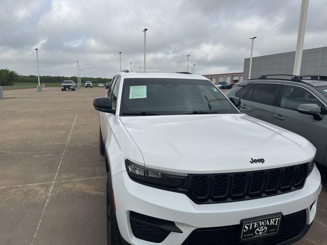 used 2023 Jeep Grand Cherokee car, priced at $29,977