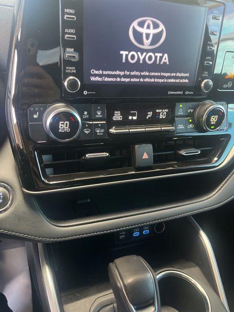 used 2022 Toyota Highlander car, priced at $32,577