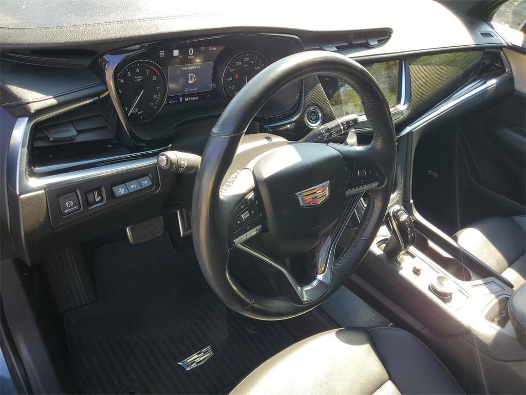 used 2021 Cadillac XT6 car, priced at $28,800