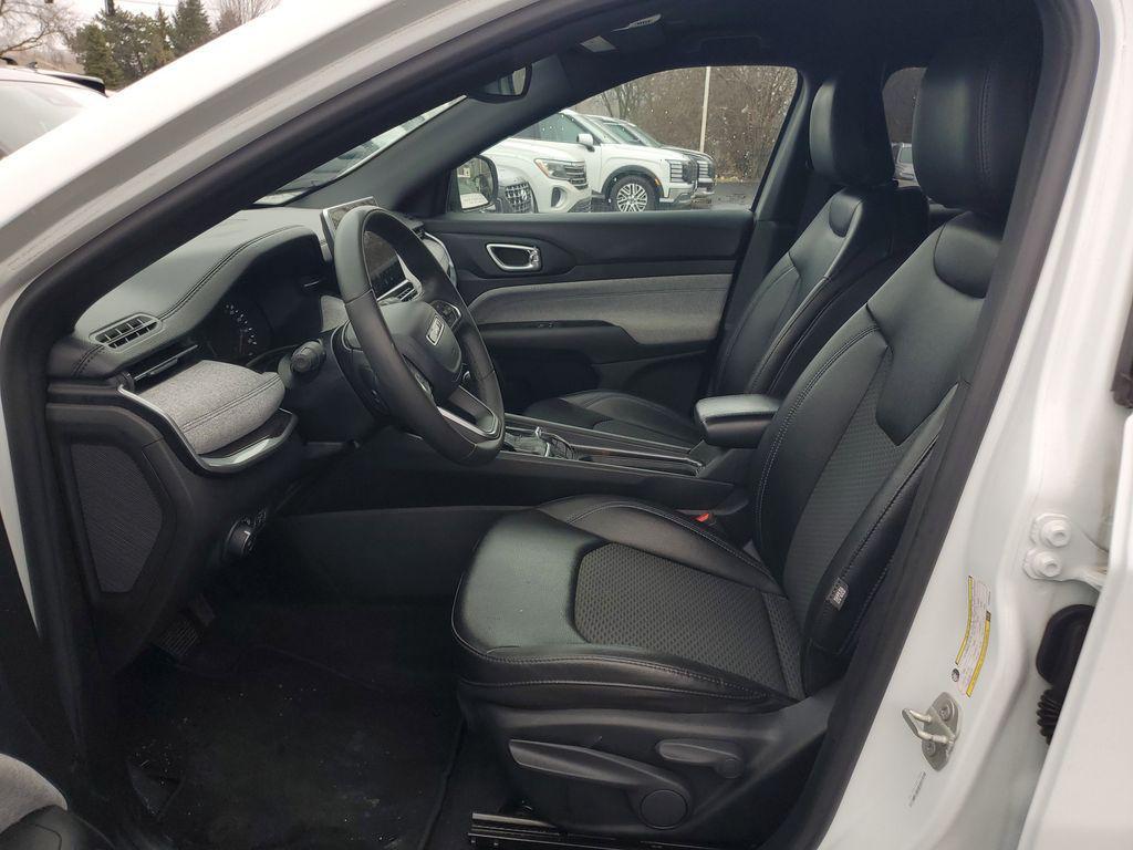 used 2023 Jeep Compass car, priced at $18,894