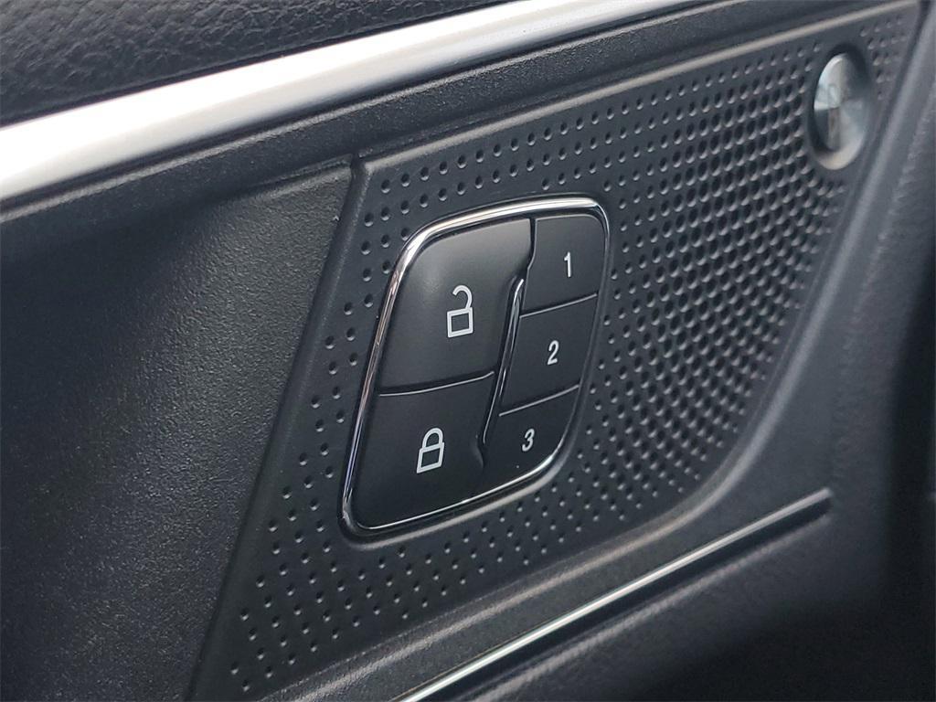 used 2022 Ford Edge car, priced at $19,000