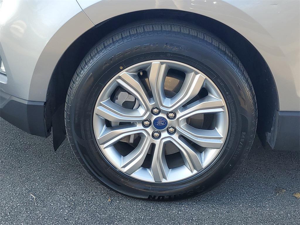 used 2022 Ford Edge car, priced at $19,000