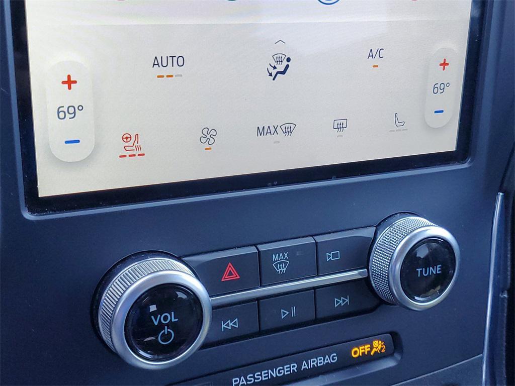 used 2022 Ford Edge car, priced at $19,000