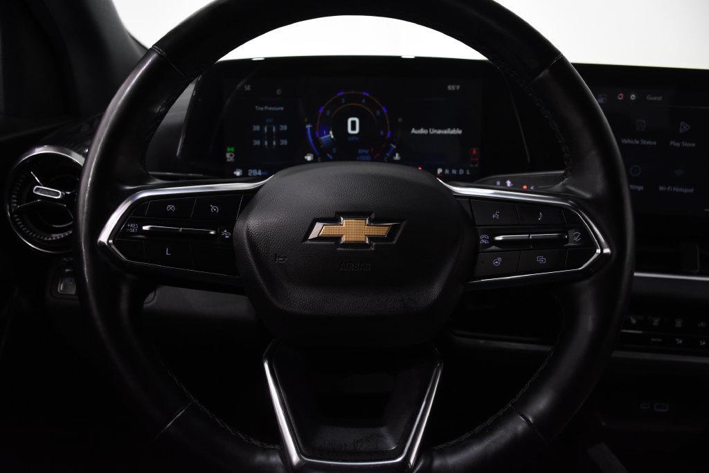 used 2025 Chevrolet Equinox car, priced at $22,312