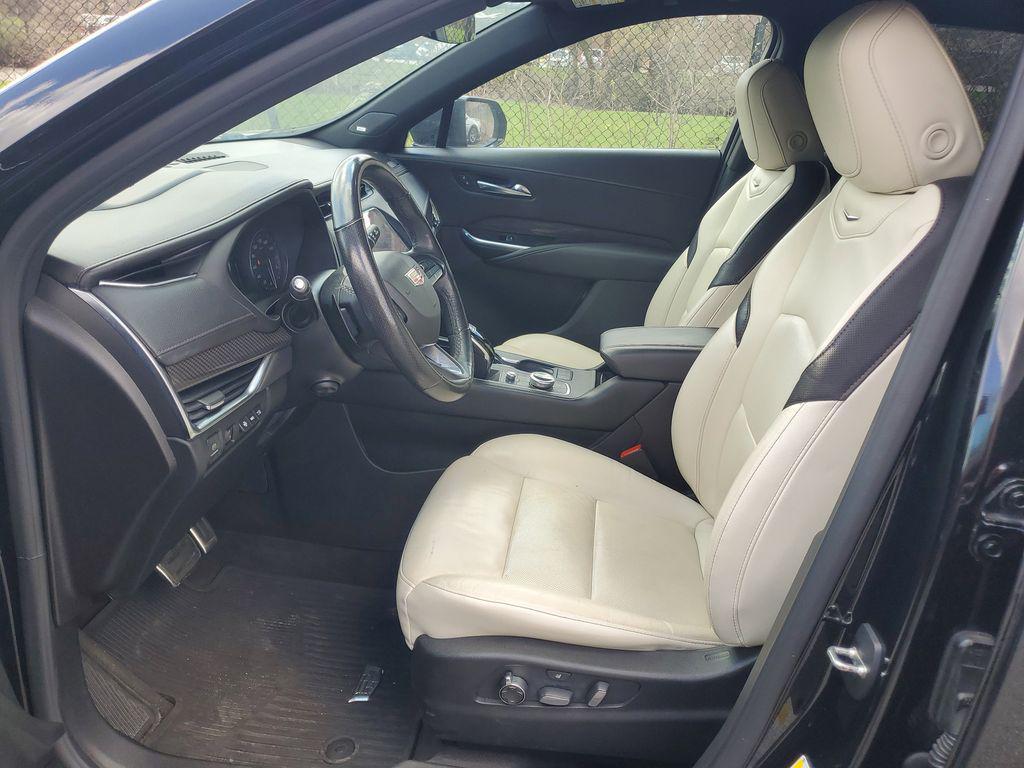 used 2020 Cadillac XT4 car, priced at $23,100