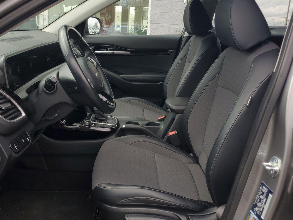 used 2025 Kia Seltos car, priced at $19,799